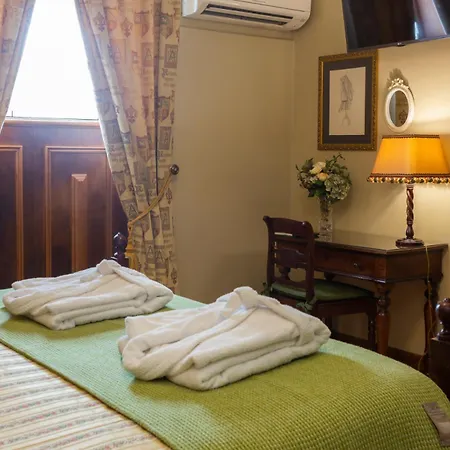 Charming Antas House 게스트하우스 포르투